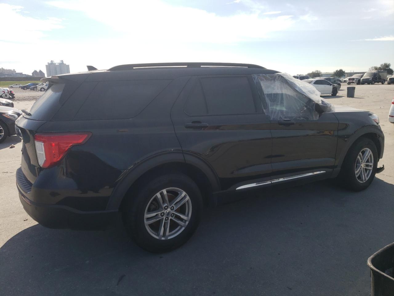 2021 Ford Explorer VIN 1FMSK7DH9MGB39970 Copart auction photo, front end / side damage thumbnail 3