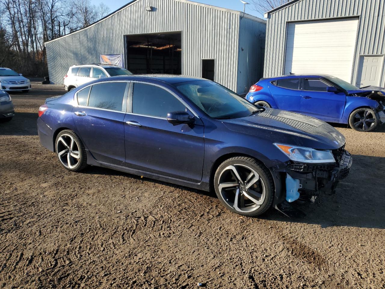 2016 Honda Accord VIN 1HGCR2F5XGA807908 Copart auction photo, front end / side damage thumbnail 4