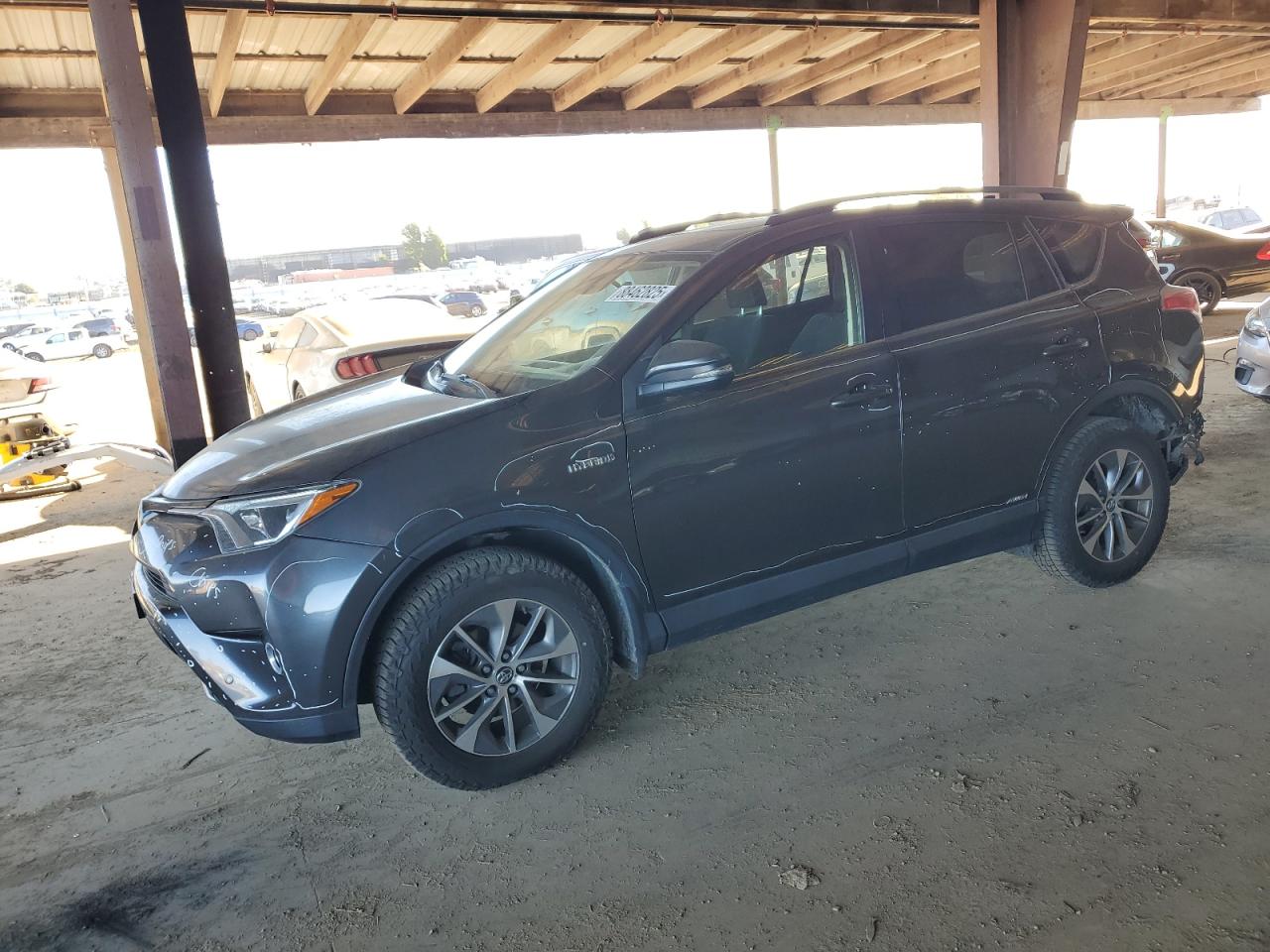 2017 Toyota RAV 4 VIN JTMRJREV6HD077425