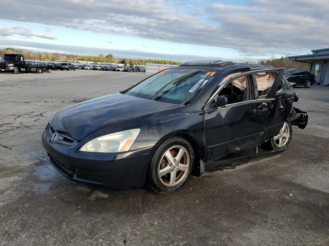 2004 Honda Accord VIN 1HGCM56874A100237