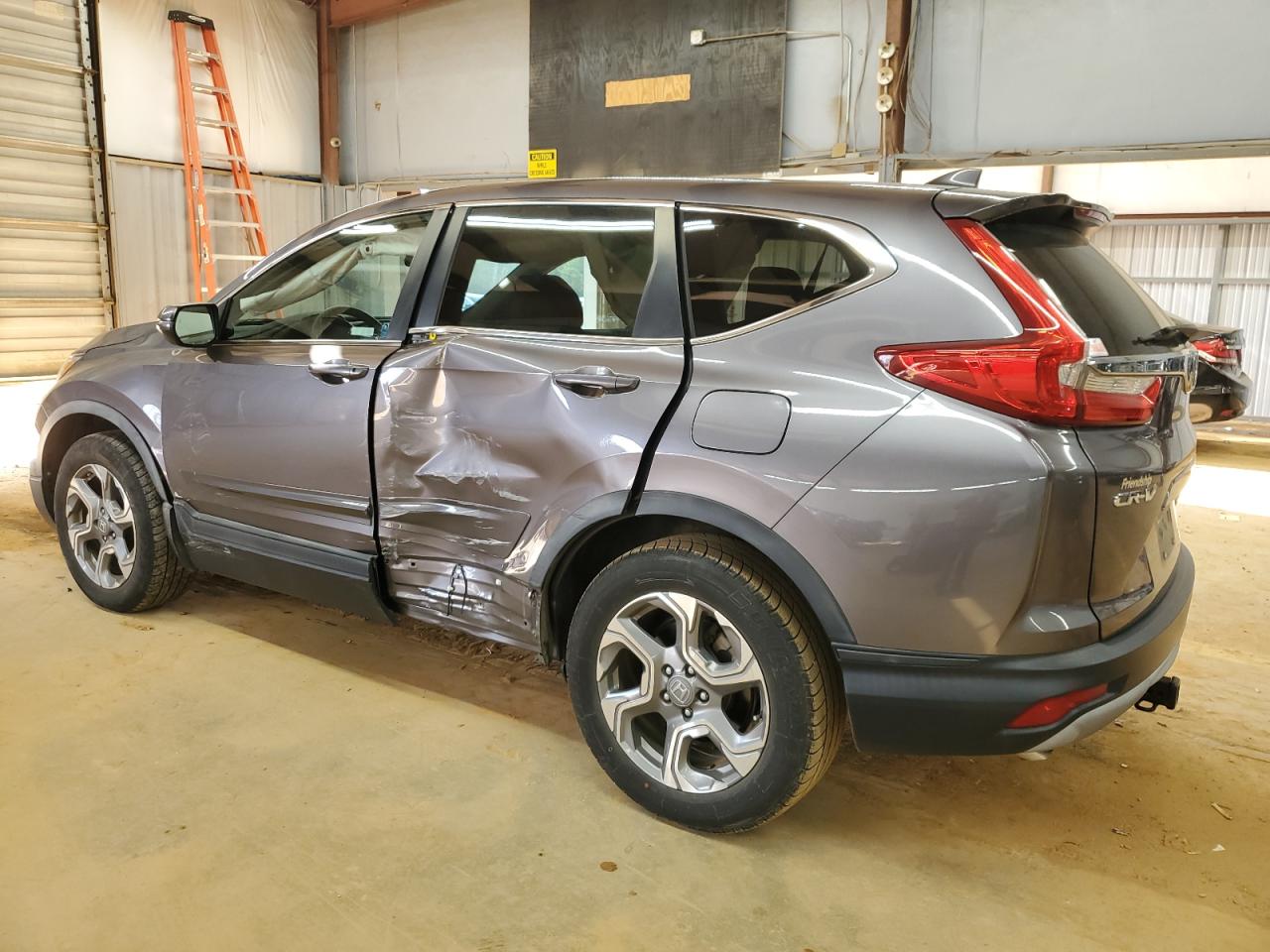 2018 Honda CR-V VIN 7FARW2H58JE017315 Copart auction photo, side damage thumbnail 2