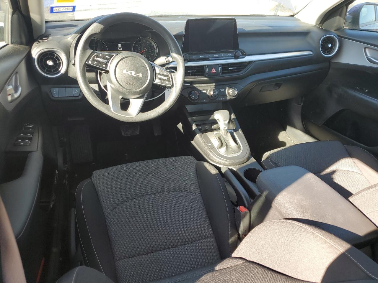 2024 KIA Forte VIN 3KPF24AD1RE768135 Copart auction photo, all over / minor dent/scratches damage thumbnail 8