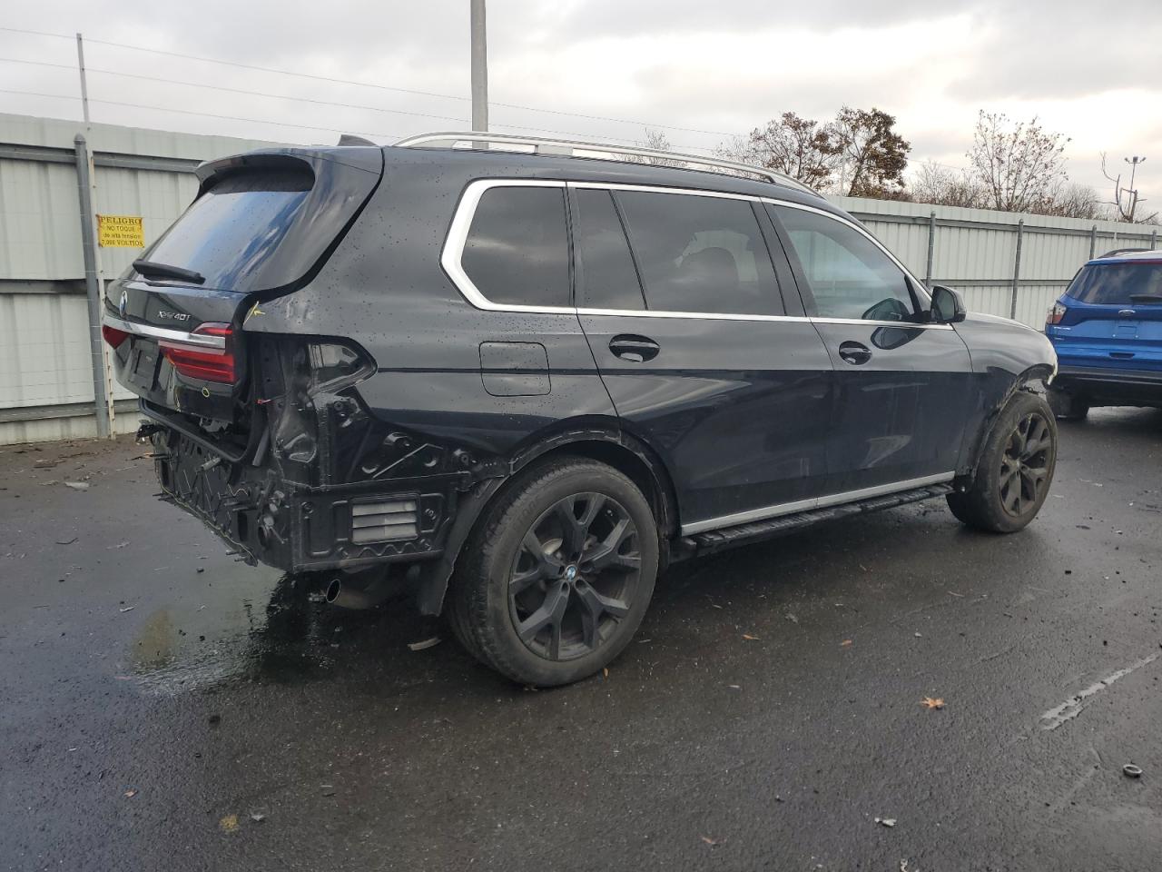 2019 BMW X7 VIN 5UXCW2C52KL081761 Copart auction photo, front end / rear end damage thumbnail 3