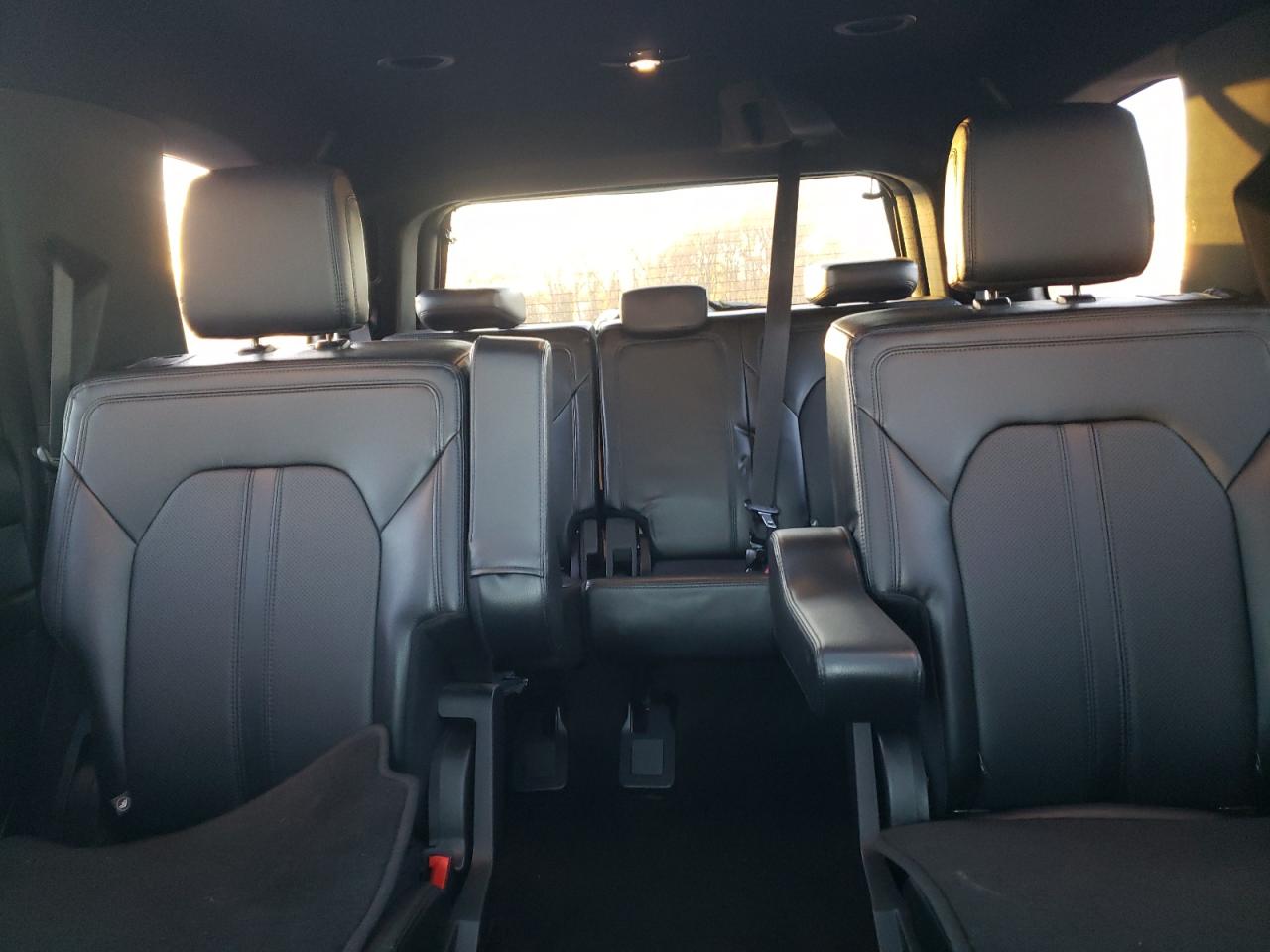 2021 Ford Expedition VIN 1FMJU1KT5MEA56154 Copart auction photo, front end damage thumbnail 10