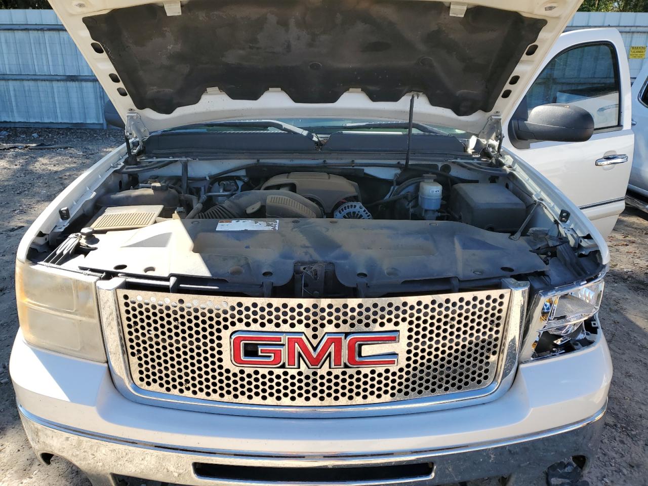 2011 GMC Sierra VIN 3GTP2VE31BG335064 Copart auction photo, side damage thumbnail 11