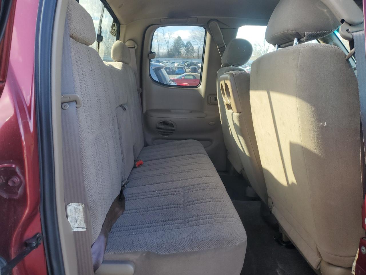 2000 Toyota Tundra VIN 5TBBT4414YS064537 Copart auction photo, minor dent/scratches damage thumbnail 10