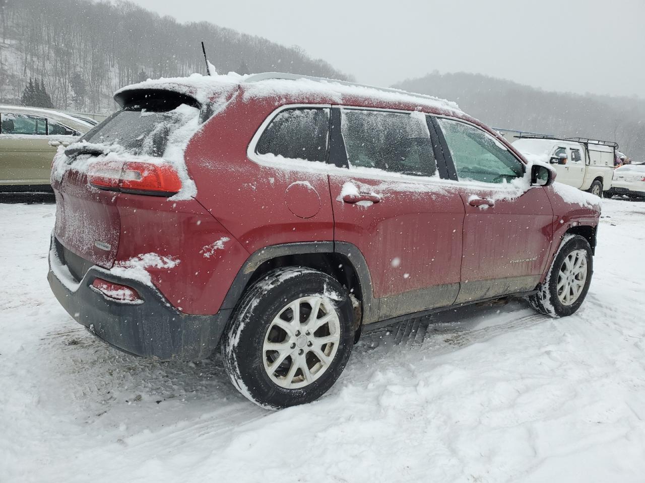 2017 Jeep Grand Cherokee VIN 1C4PJMCB9HW584634 Copart auction photo, front end / side damage thumbnail 3