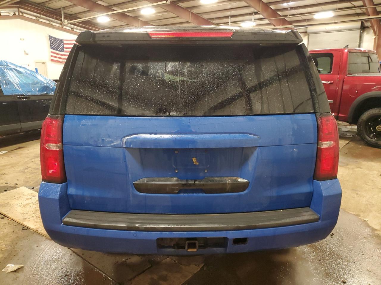 2018 Chevrolet Tahoe VIN 1GNSKDECXJR316801 Copart auction photo, normal wear / minor dent/scratches damage thumbnail 6