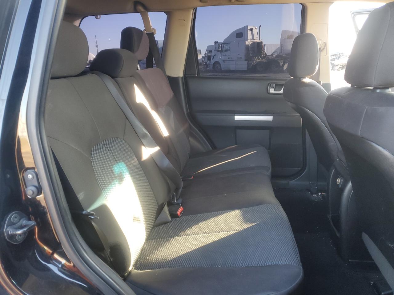 2011 Mitsubishi Endeavor VIN 4A4JN2ASXBE032311 Copart auction photo, side / minor dent/scratches damage thumbnail 10