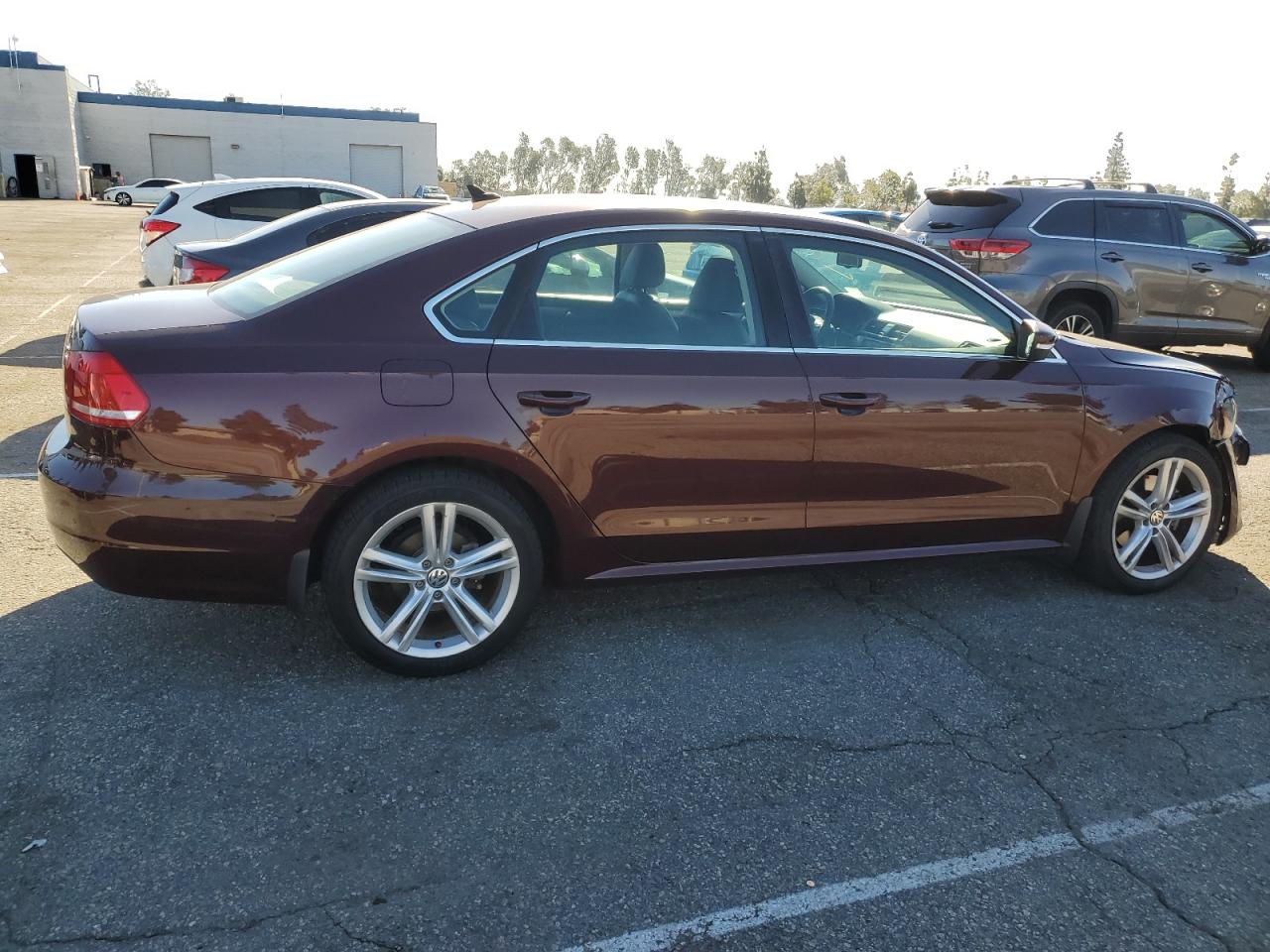 2014 Volkswagen Passat VIN 1VWBN7A39EC054461 Copart auction photo, front end damage thumbnail 3