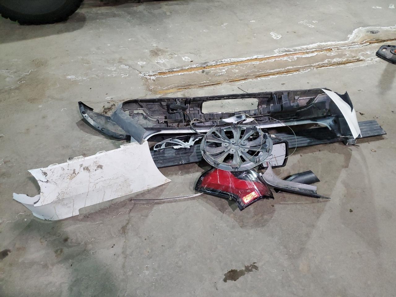 2021 Ford Expedition VIN 1FMJK2AT2MEA81915 Copart auction photo, all over damage thumbnail 13