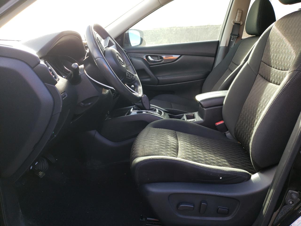 2017 Nissan Rogue VIN 5N1AT2MV1HC816640 Copart auction photo, side / hail damage thumbnail 7