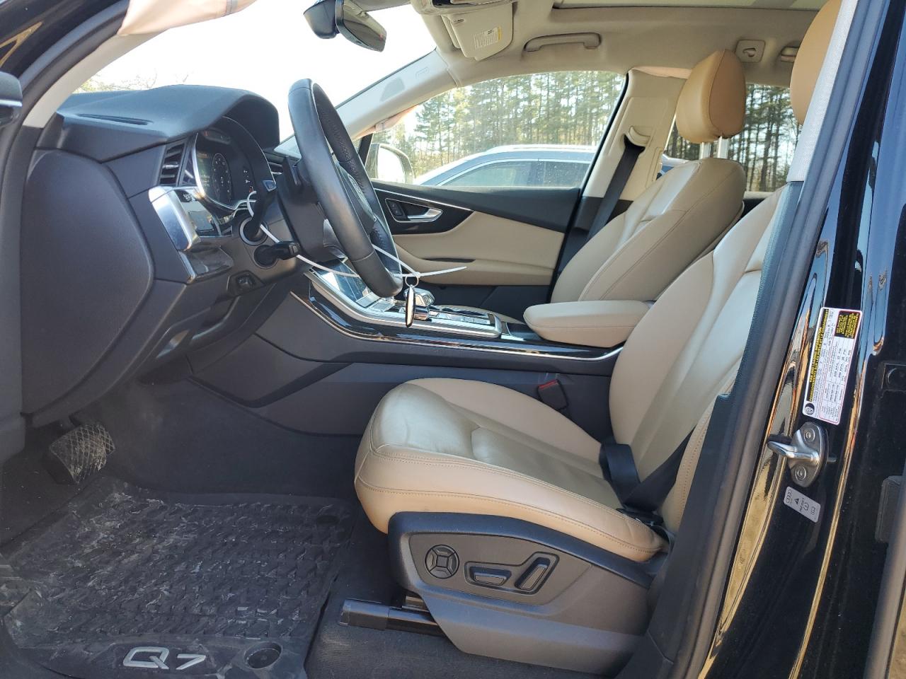 2020 Audi Q7 VIN WA1LJAF70LD012239 Copart auction photo, front end / minor dent/scratches damage thumbnail 7