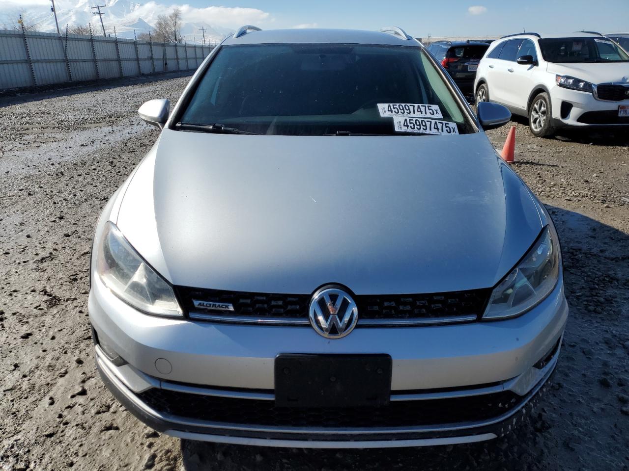 2017 Volkswagen Golf VIN 3VWH17AU0HM519775 Copart auction photo, rear end damage thumbnail 5