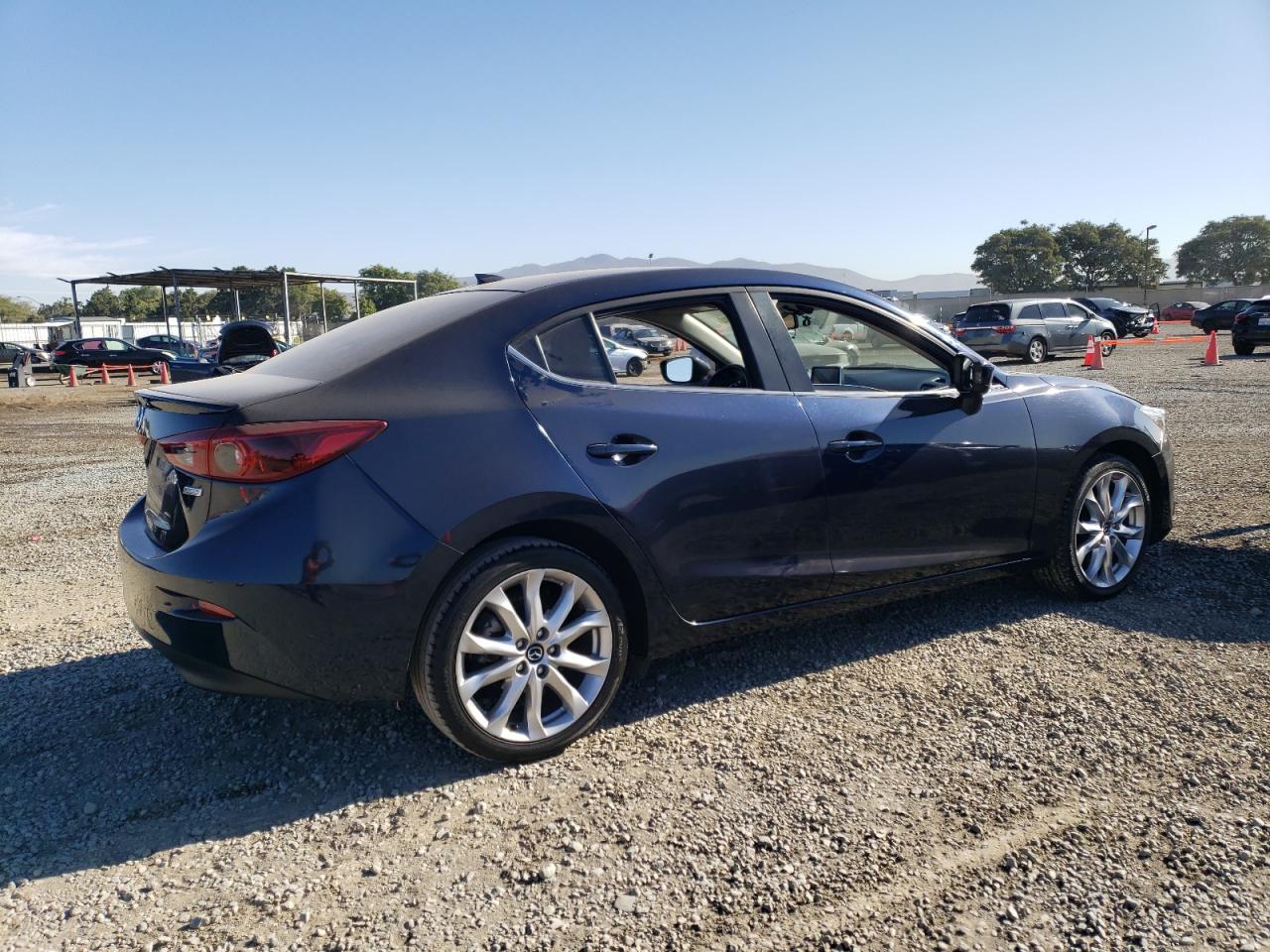 2014 Mazda 3 VIN JM1BM1W38E1141100 Copart auction photo, rear end damage thumbnail 3