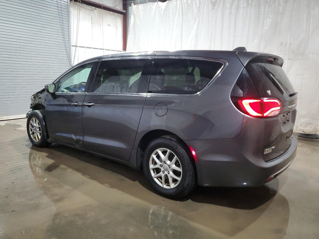 2017 Chrysler Pacifica VIN 2C4RC1BG5HR770808 Copart auction photo, front end damage thumbnail 2