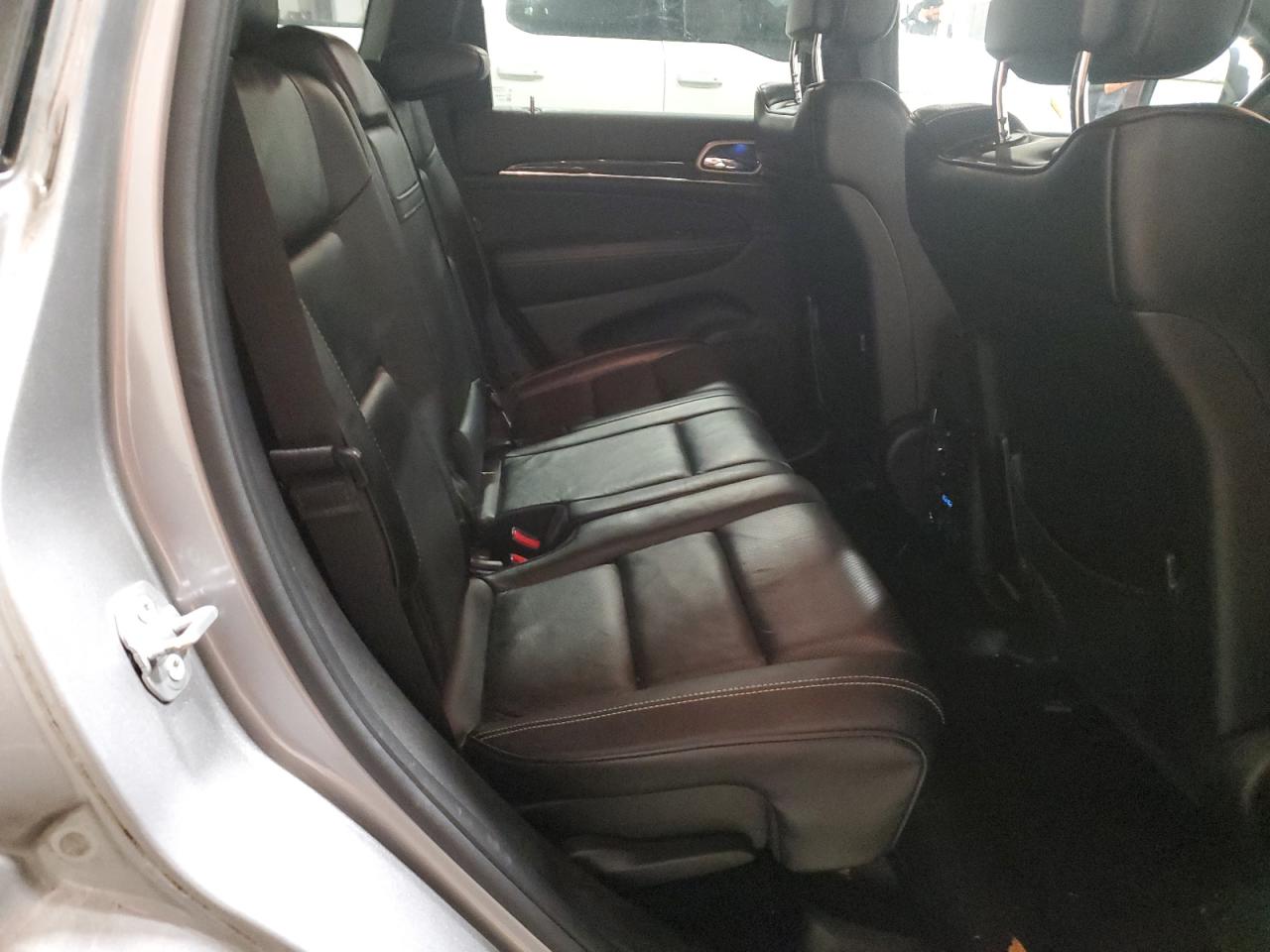 2015 Jeep Grand Cherokee VIN 1C4RJFCG3FC955558 Copart auction photo, side damage thumbnail 11