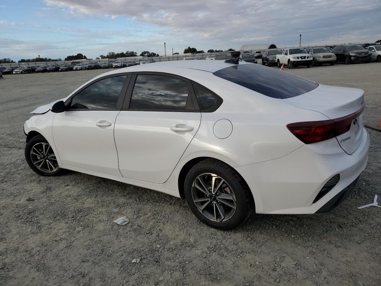 2022 KIA Forte VIN 3KPF24AD2NE465603 Copart auction photo, front end damage thumbnail 2