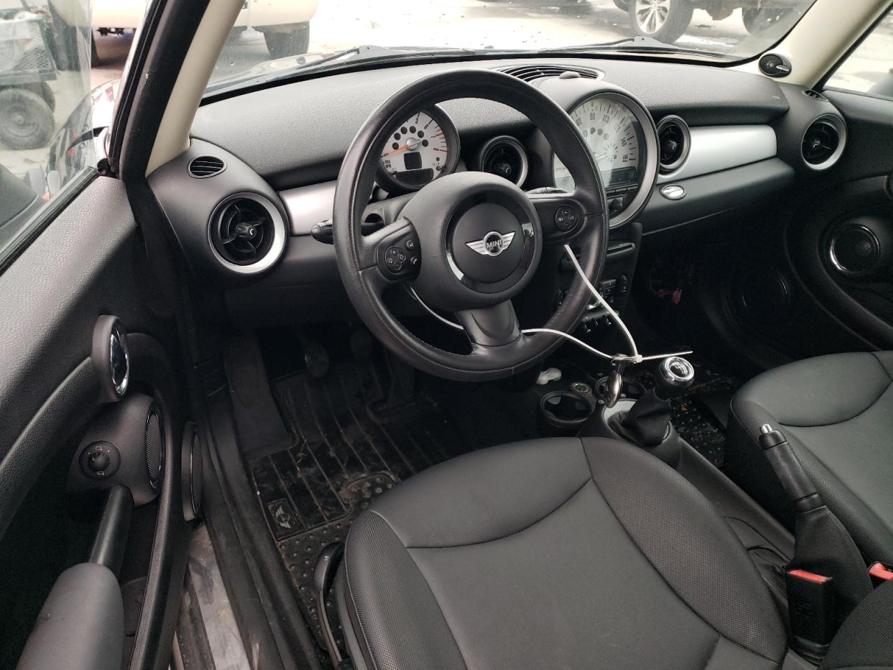 2011 MINI Cooper VIN WMWSU3C57BTX97044 Copart auction photo, front end damage thumbnail 8