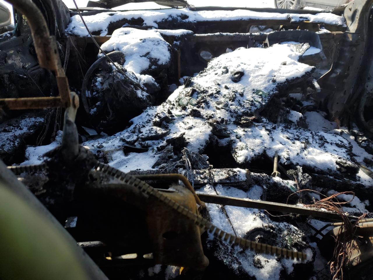 2013 Ford Fusion VIN 3FA6P0HR3DR122985 Copart auction photo, burn damage thumbnail 8