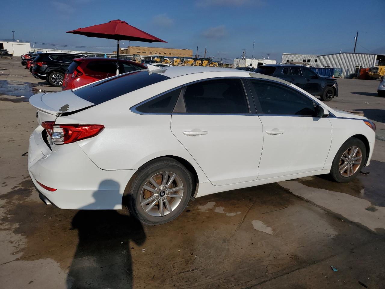 2016 Hyundai Sonata VIN 5NPE24AF1GH392168 Copart auction photo, rear end / minor dent/scratches damage thumbnail 3