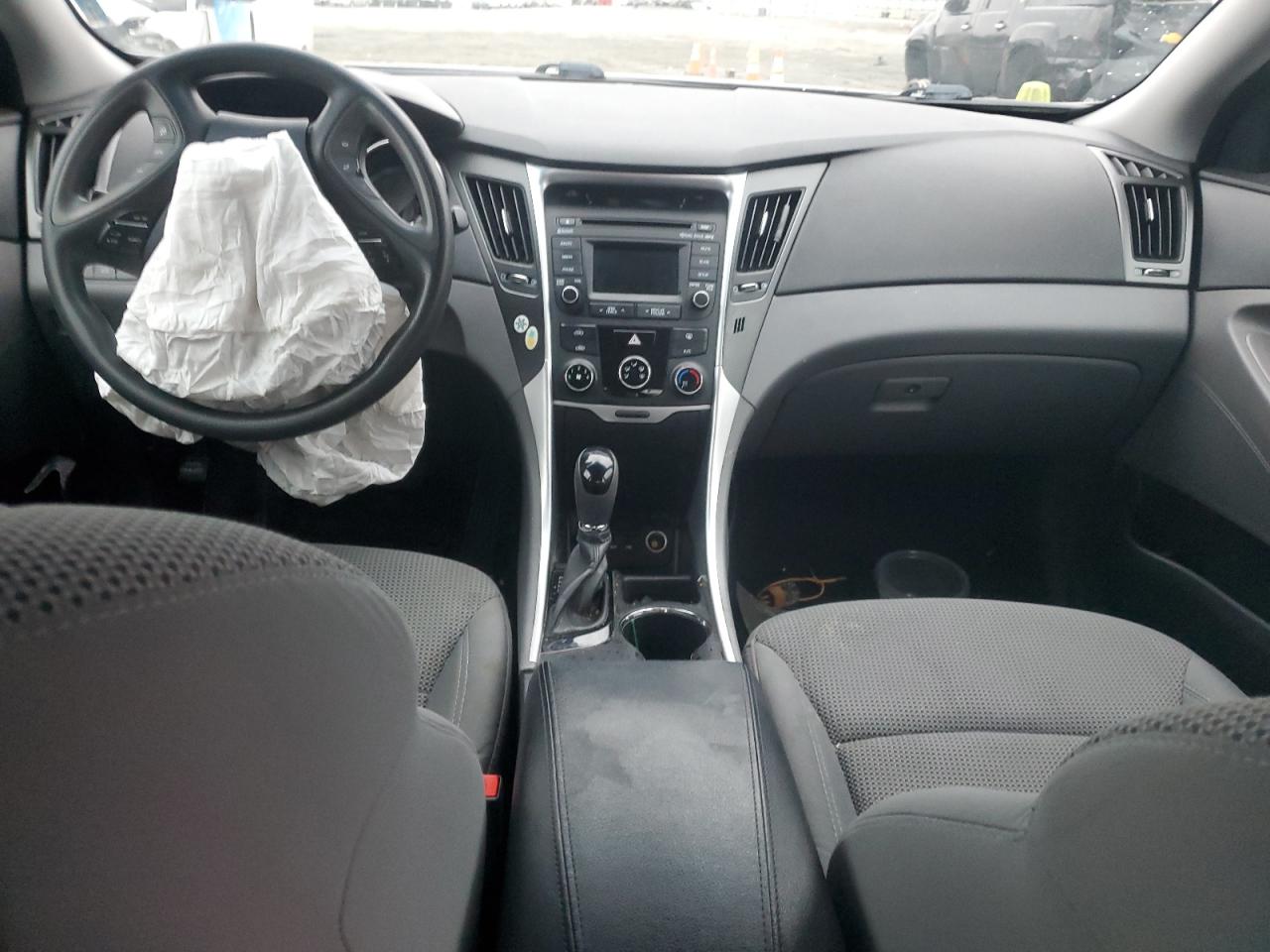 2014 Hyundai Sonata VIN 5NPEB4AC7EH929368 Copart auction photo, front end damage thumbnail 8