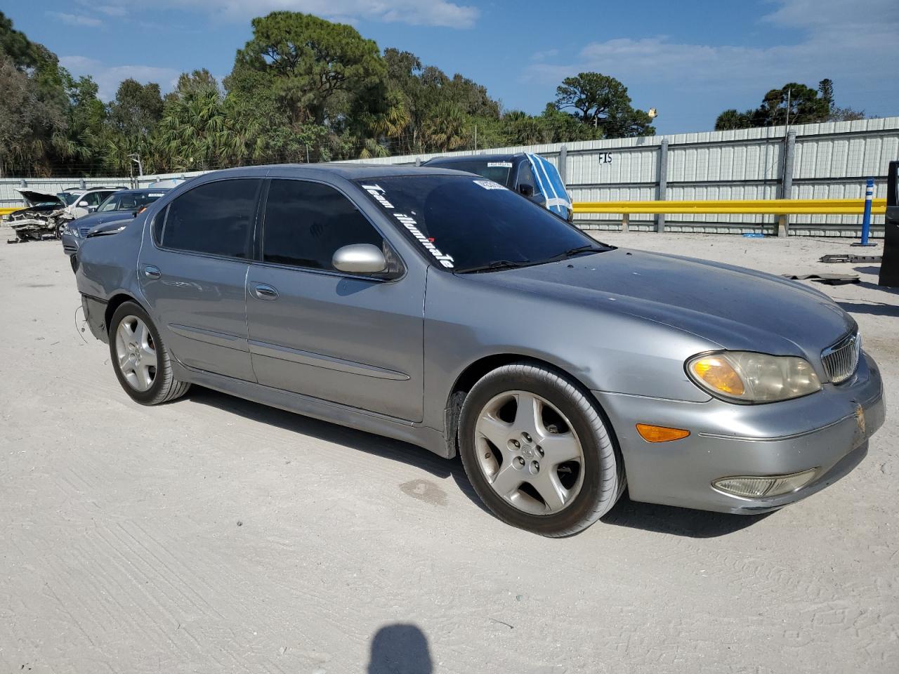 2000 Infiniti I VIN JNKCA31A0YT123308 Copart auction photo, rear end / minor dent/scratches damage thumbnail 4