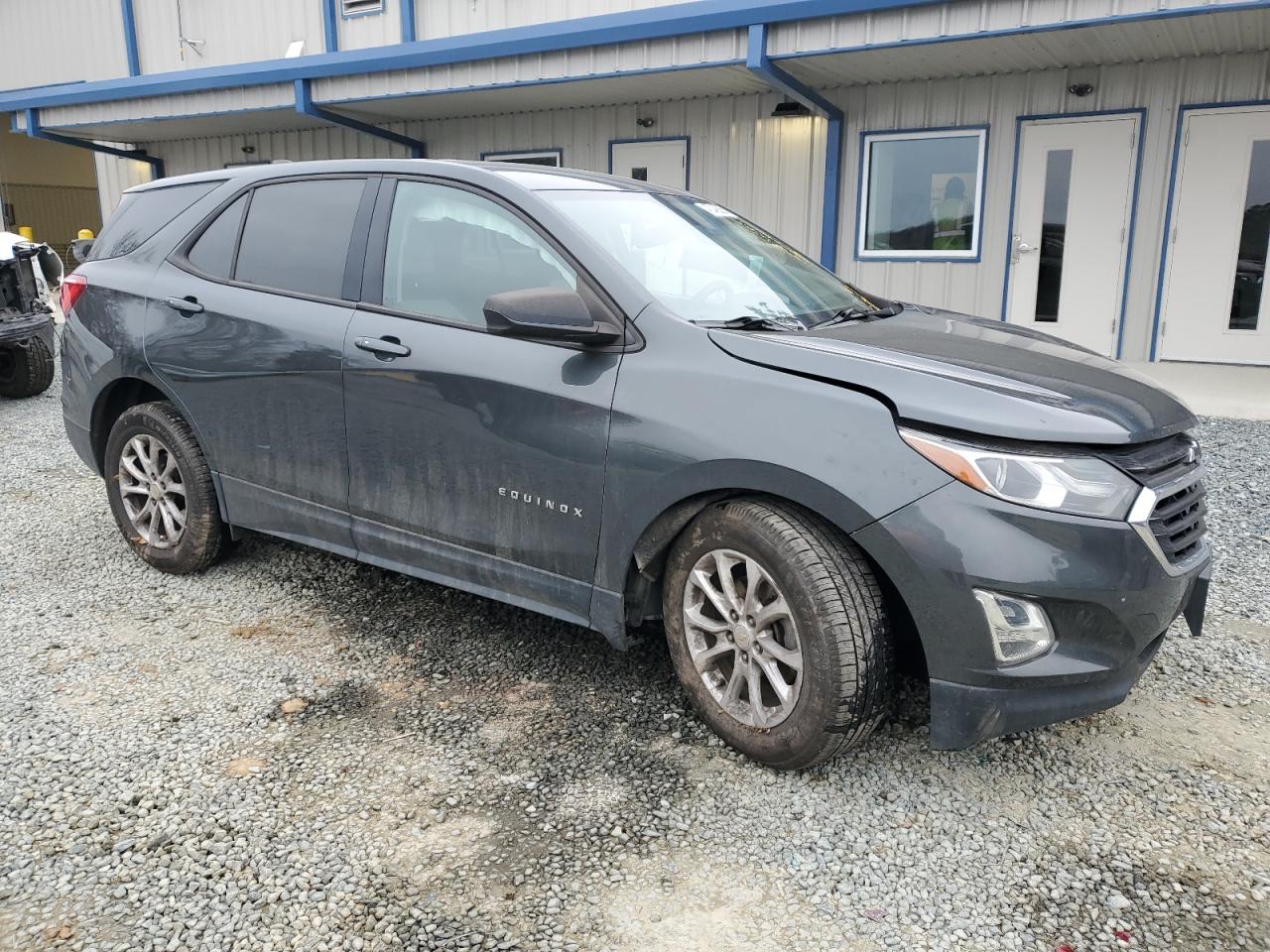 2019 Chevrolet Equinox VIN 3GNAXHEV8KS572245 Copart auction photo, all over damage thumbnail 4
