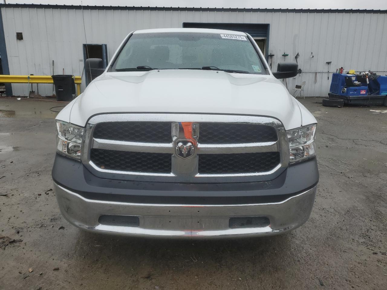 2018 RAM 1500 VIN 1C6RR6FT0JS188646 Copart auction photo, rear end / minor dent/scratches damage thumbnail 5