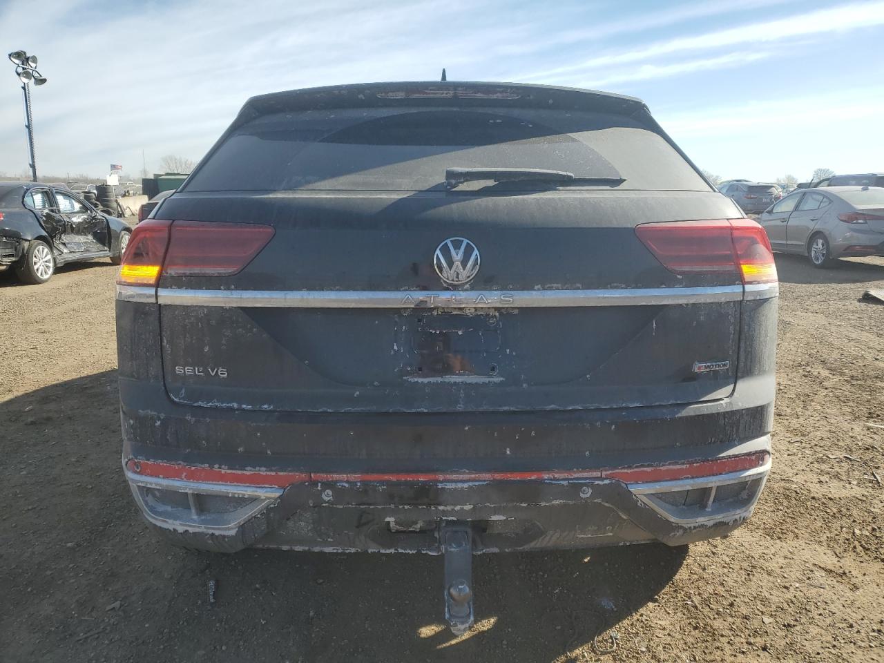 2020 Volkswagen Atlas VIN 1V2RE2CA2LC224610 Copart auction photo, rear end / minor dent/scratches damage thumbnail 6