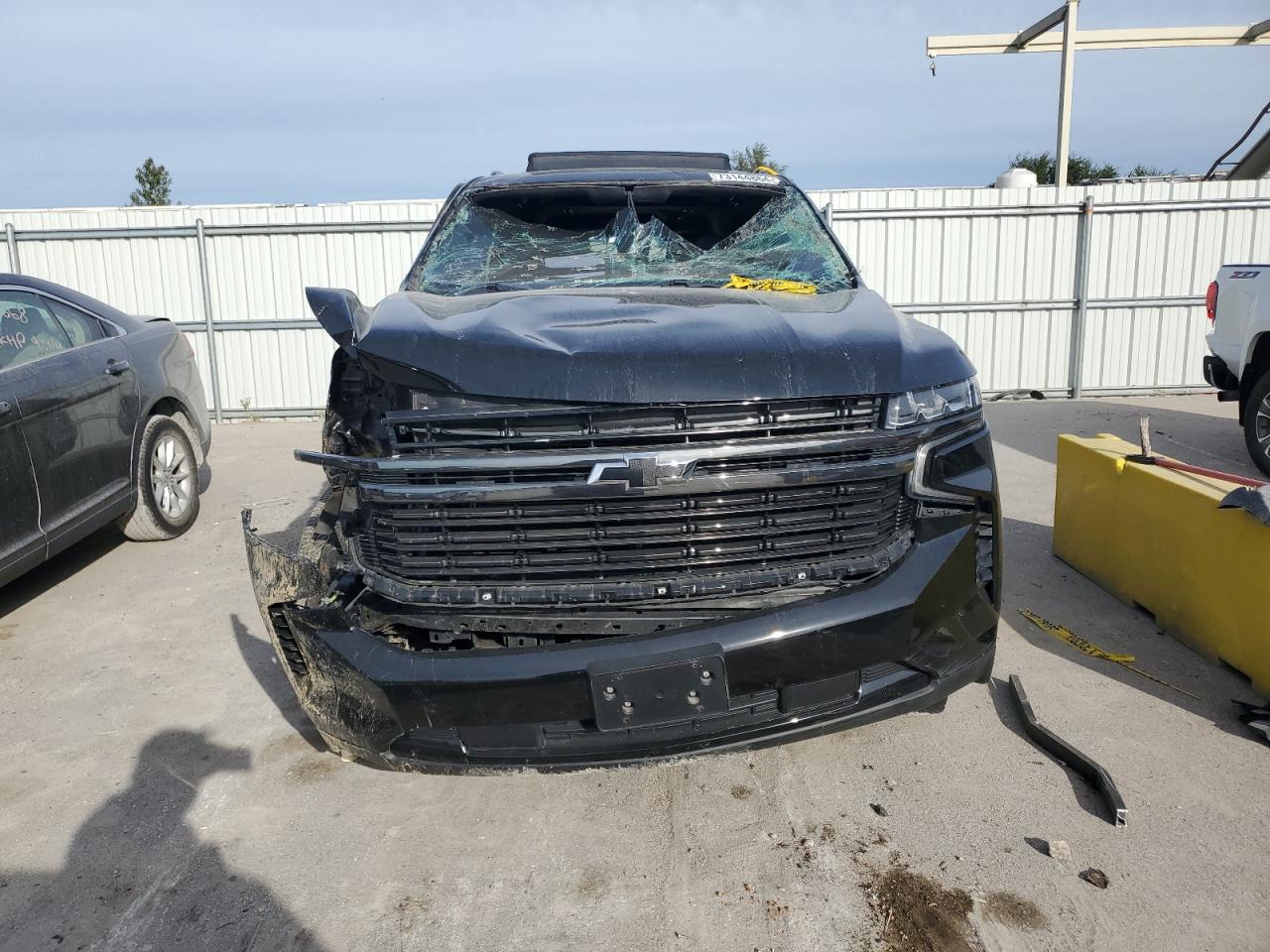 2021 Chevrolet Suburban VIN 1GNSKEKD6MR493966 Copart auction photo, all over damage thumbnail 5