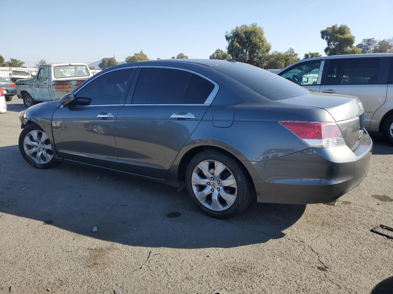 2008 Honda Accord VIN 1HGCP36868A015908 Copart auction photo, front end / undercarriage damage thumbnail 2