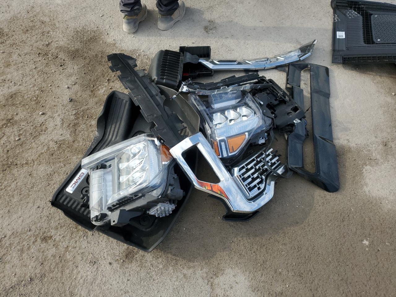 2022 GMC Sierra VIN 1GT49REY3NF362807 Copart auction photo, front end damage thumbnail 14