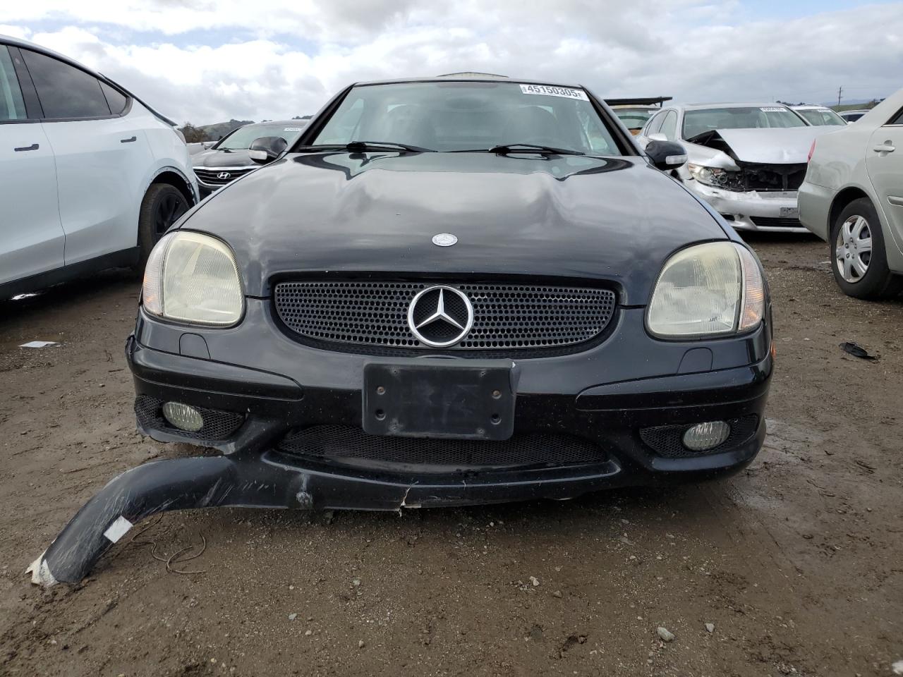 2002 Mercedes-Benz SLK-klasse VIN WDBKK65F42F241268 Copart auction photo, front end damage thumbnail 5