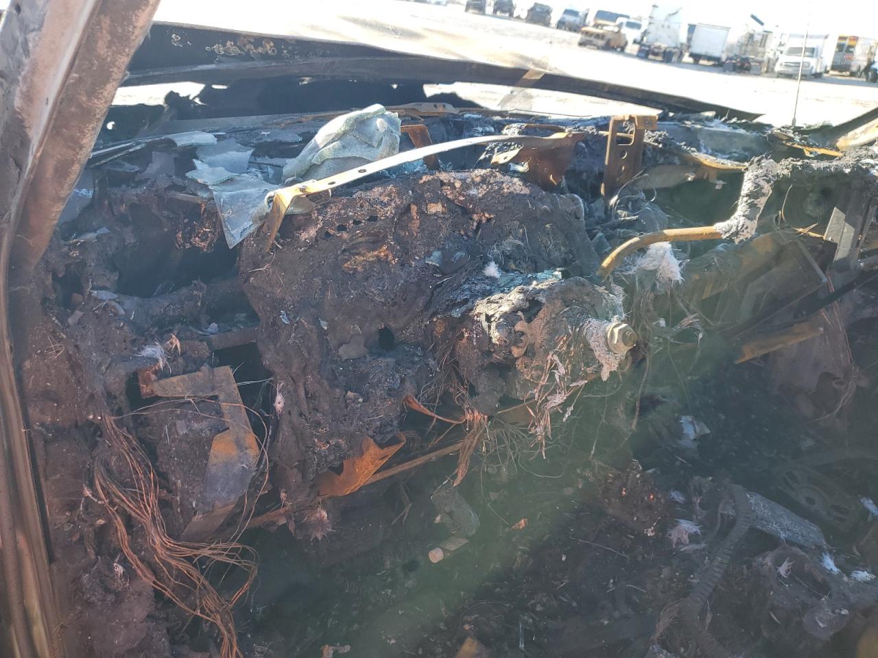 2003 GMC Sierra VIN 1GTHK29U33E101443 Copart auction photo, burn damage thumbnail 9