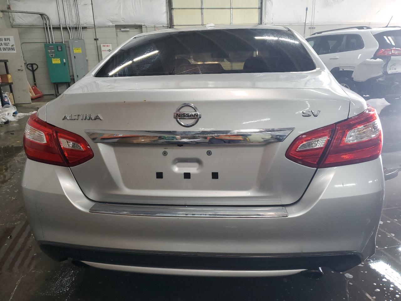 2016 Nissan Altima VIN 1N4AL3AP5GC290548 Copart auction photo, front end / side damage thumbnail 6