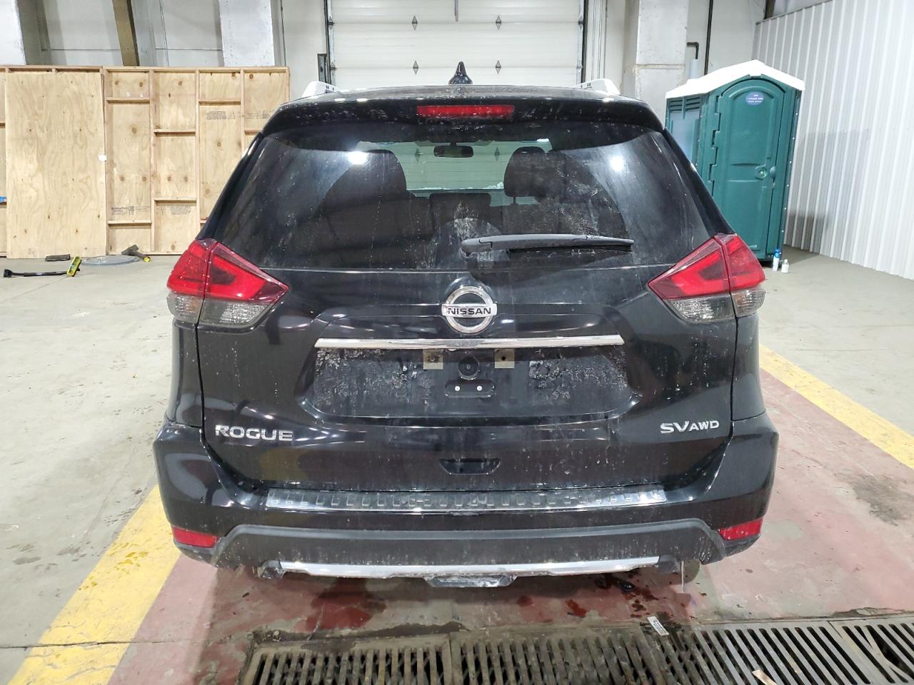2017 Nissan Rogue VIN KNMAT2MVXHP603683 Copart auction photo, front end / minor dent/scratches damage thumbnail 6