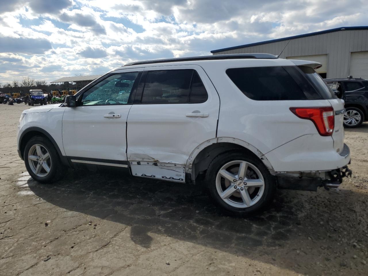 2018 Ford Explorer VIN 1FM5K7DH1JGA23736 Copart auction photo, side / rear end damage thumbnail 2