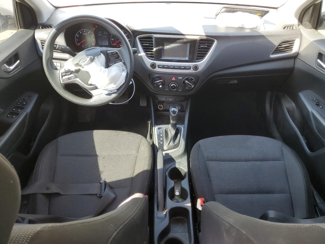 2020 Hyundai Accent VIN 3KPC24A63LE109906 Copart auction photo, front end / side damage thumbnail 8