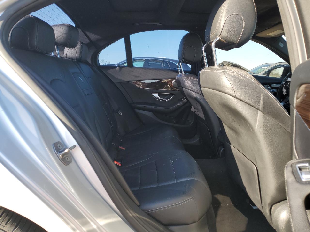 2018 Mercedes-Benz C-klasse VIN WDDWF4JBXJR310479 Copart auction photo, front end / minor dent/scratches damage thumbnail 11