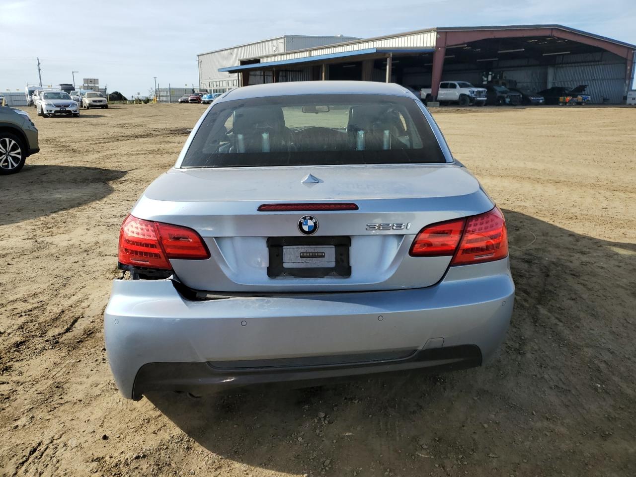 2011 BMW 3er VIN WBADW7C50BE546073 Copart auction photo, side / all over damage thumbnail 6