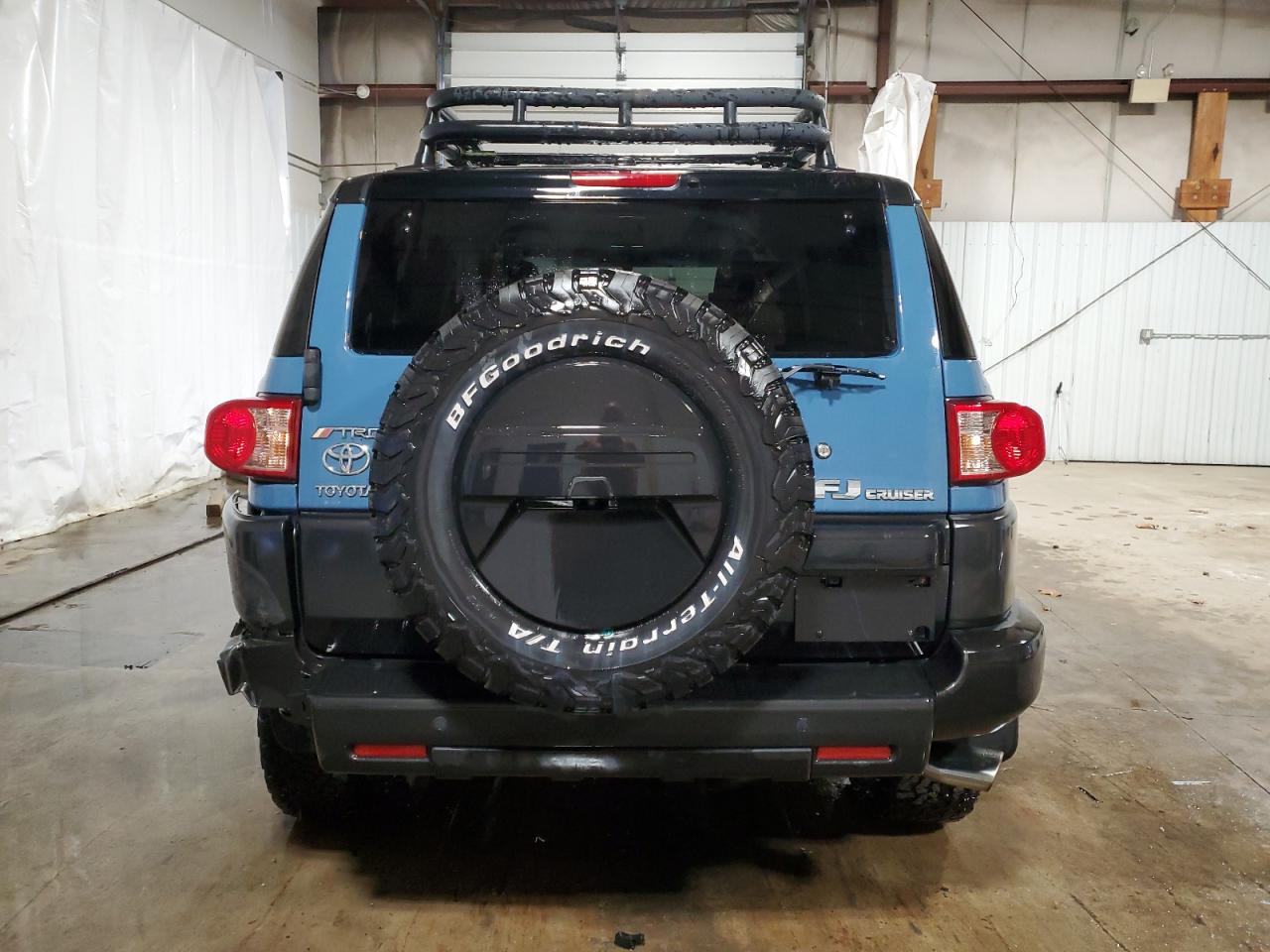 2011 Toyota FJ Cruiser VIN JTEBU4BF9BK113180 Copart auction photo, side / rear end damage thumbnail 6