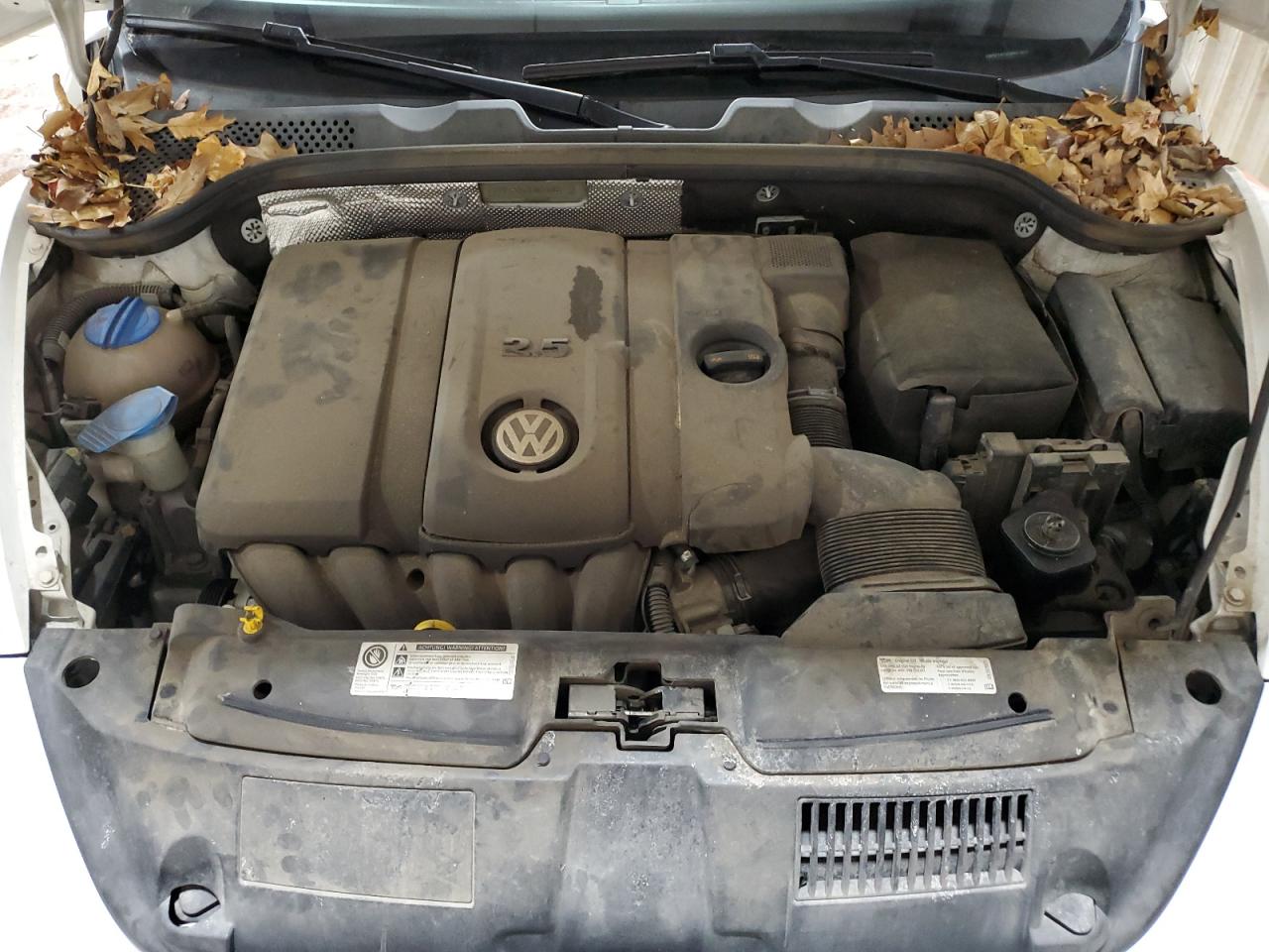 2014 Volkswagen Beetle VIN 3VW5P7AT3EM801803 Copart auction photo, front end damage thumbnail 11