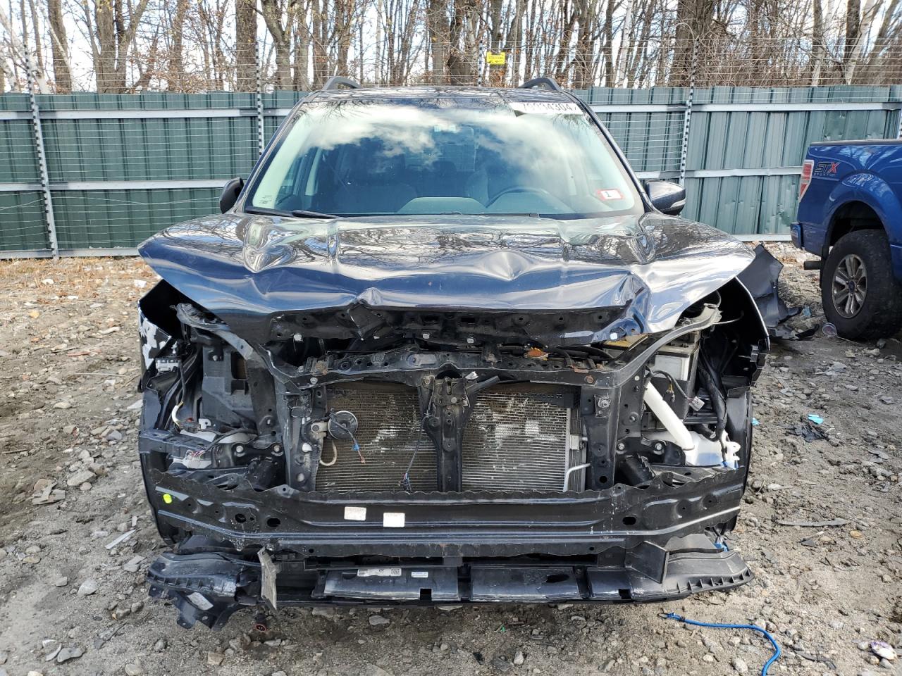 2019 Subaru Forester VIN JF2SKAUC9KH573613 Copart auction photo, front end / minor dent/scratches damage thumbnail 5