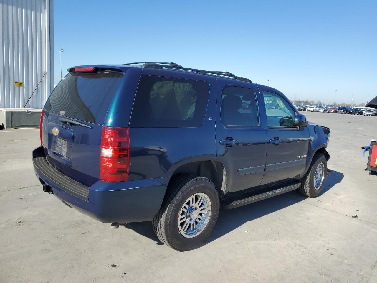 2007 Chevrolet Tahoe VIN 1GNFK130X7J148271 Copart auction photo, front end damage thumbnail 3