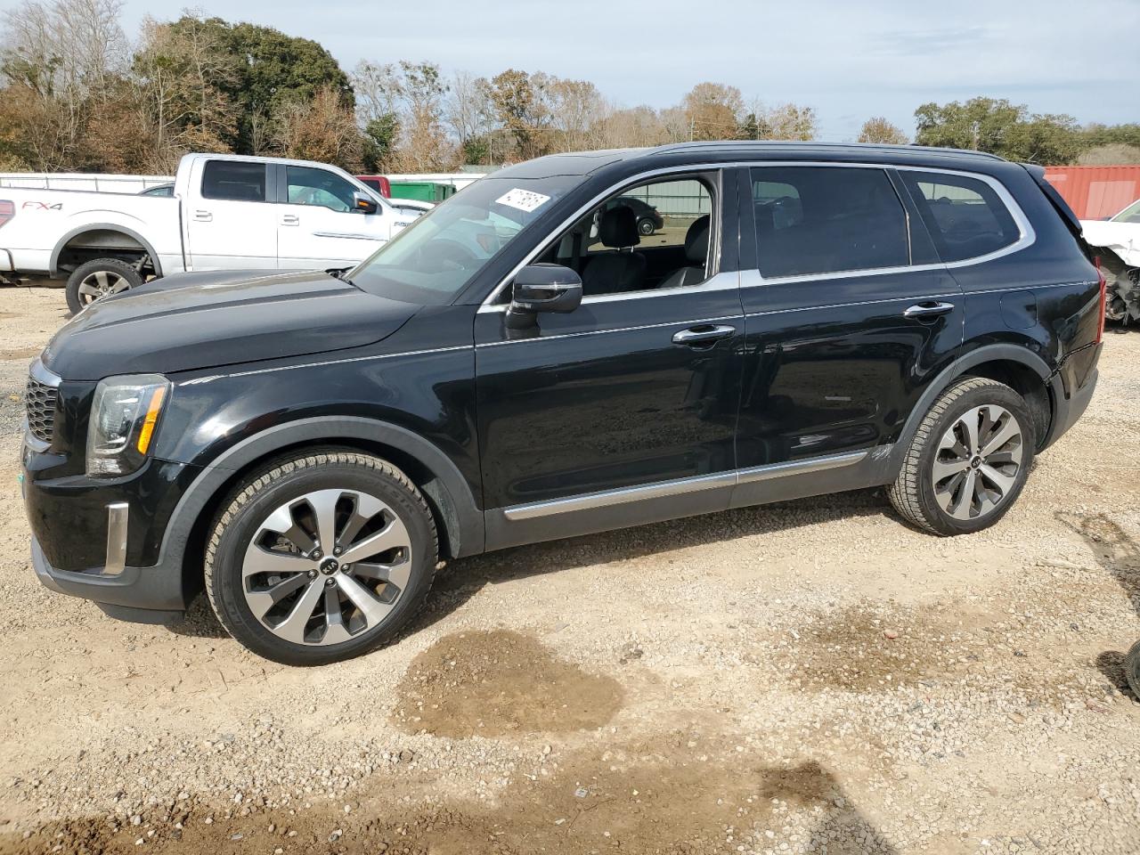2020 KIA Telluride VIN 5XYP64HC3LG013116