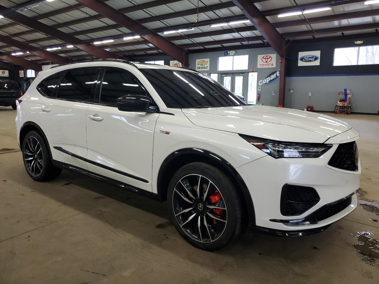2023 Acura MDX VIN 5J8YD8H88PL000130 Copart auction photo, vandalism / minor dent/scratches damage thumbnail 4