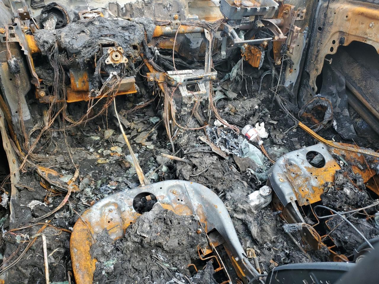 2018 Jeep Compass VIN 3C4NJDCB8JT470952 Copart auction photo, burn / missing/altered vin damage thumbnail 8