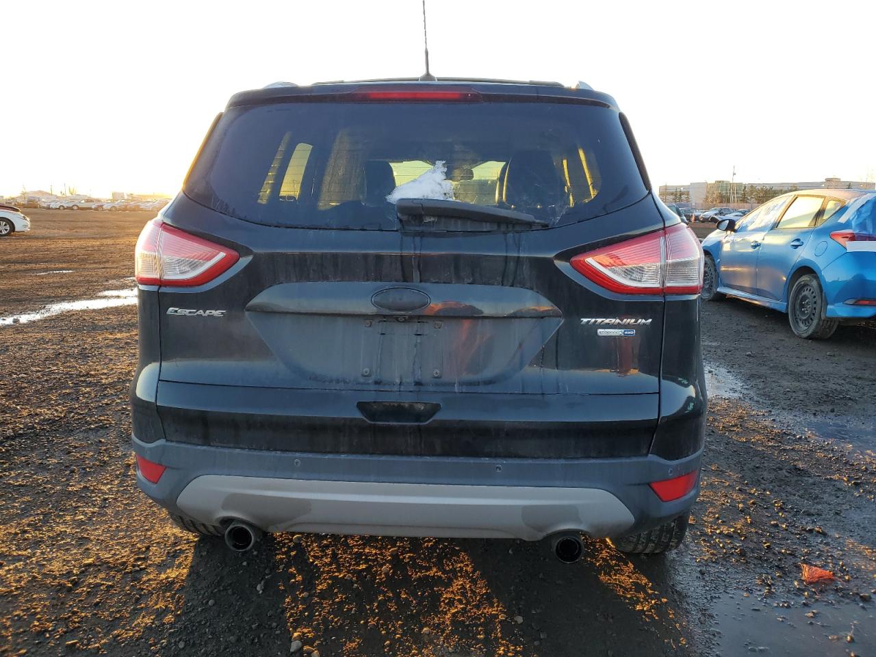 2013 Ford Escape VIN 1FMCU9J98DUC65116 Copart auction photo, hail / minor dent/scratches damage thumbnail 6