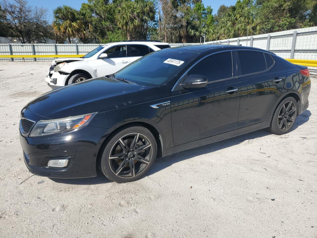 2014 KIA Optima VIN 5XXGR4A66EG329533